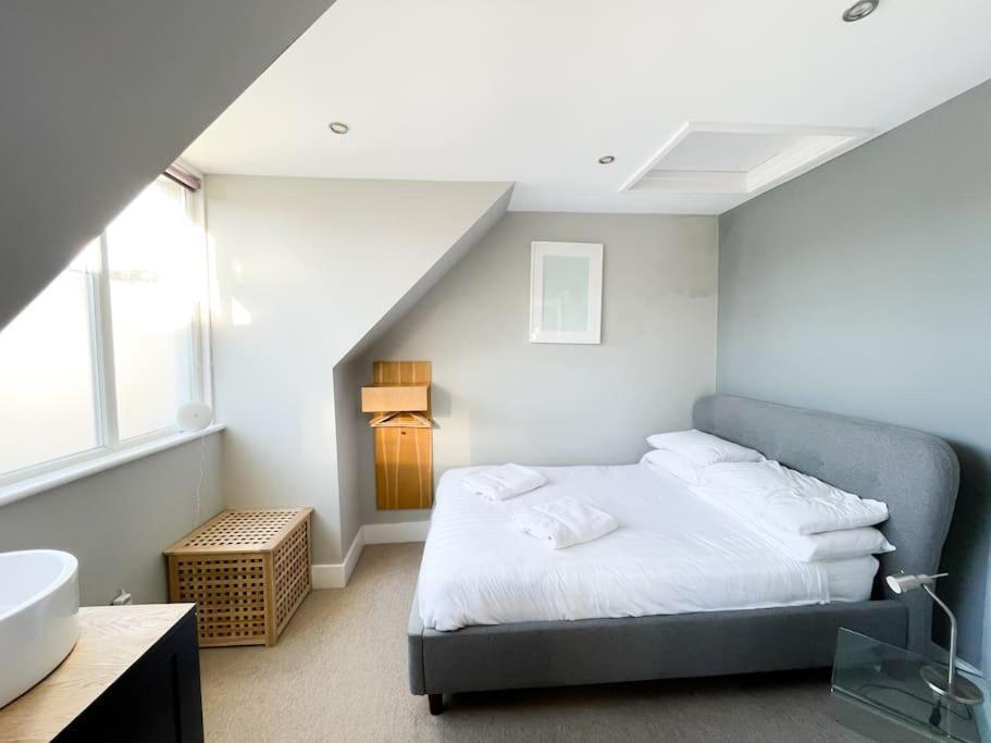 Edge14- Spacious, Stylish And Near The Beach! Newquay  Exterior photo