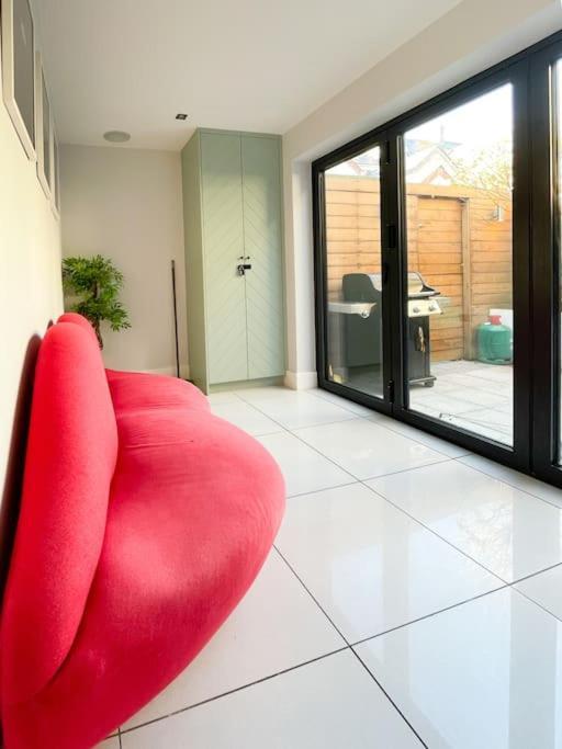 Edge14- Spacious, Stylish And Near The Beach! Newquay  Exterior photo