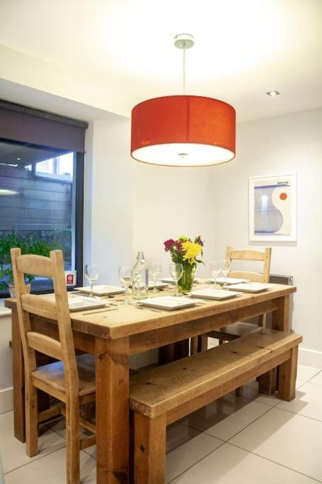 Edge14- Spacious, Stylish And Near The Beach! Newquay  Exterior photo